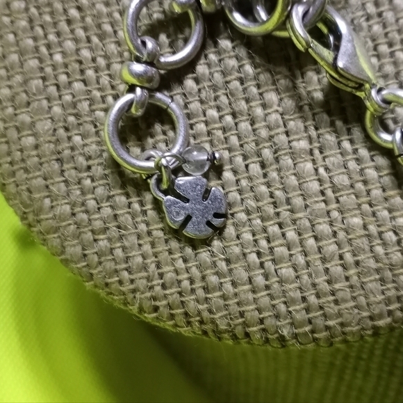 Silvertone abalone large pendant necklace lucky brand - Picture 6 of 7